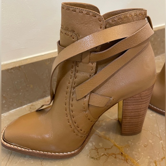 Tan Rachel Zoe ankle boot. Great condition. - Picture 4 of 16